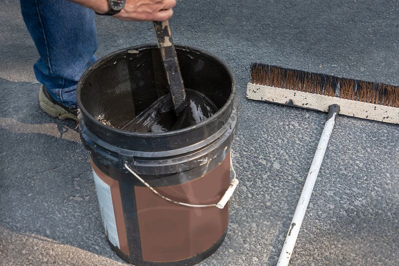 Blacktop Sealcoating in Miami Dade County, FL